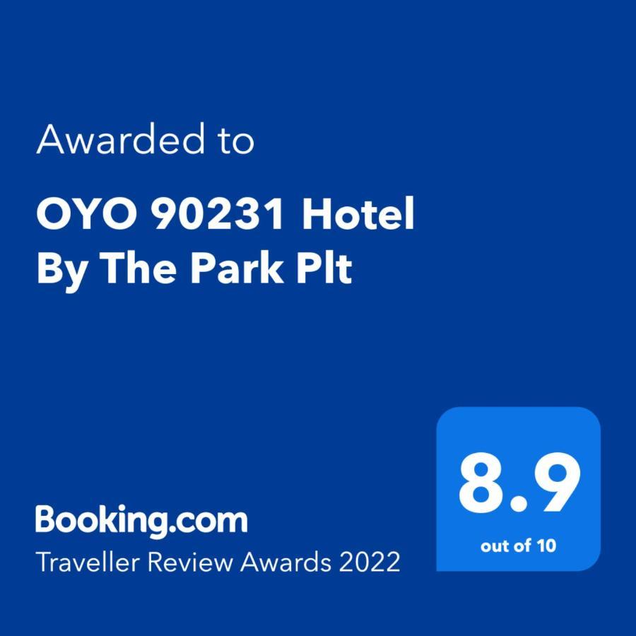 Oyo 90231 Hotel By The Park Plt Johor Bahru Exterior photo