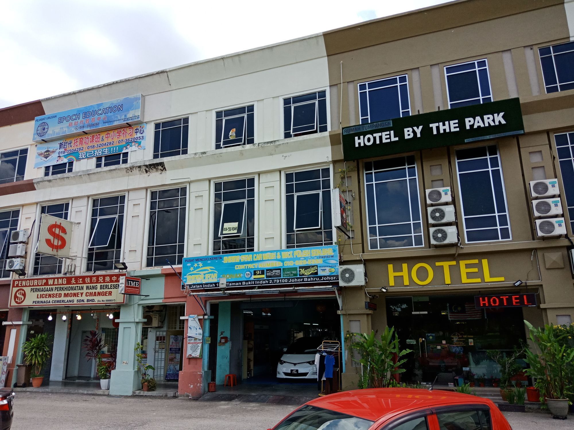 Oyo 90231 Hotel By The Park Plt Johor Bahru Exterior photo